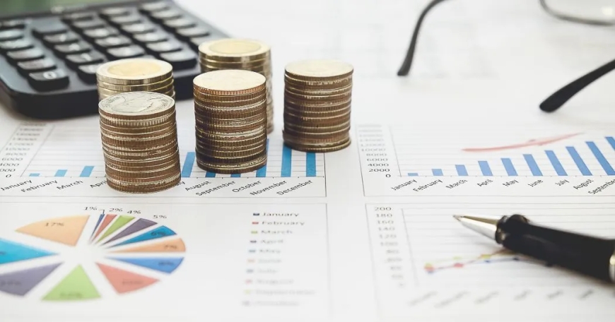 How To Refinance A Loan Without Hurting Your Credit?