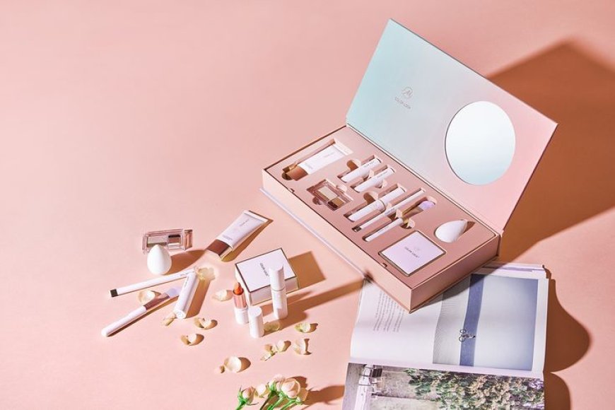 How Custom Makeup Boxes Can Enhance Your Customer Experience