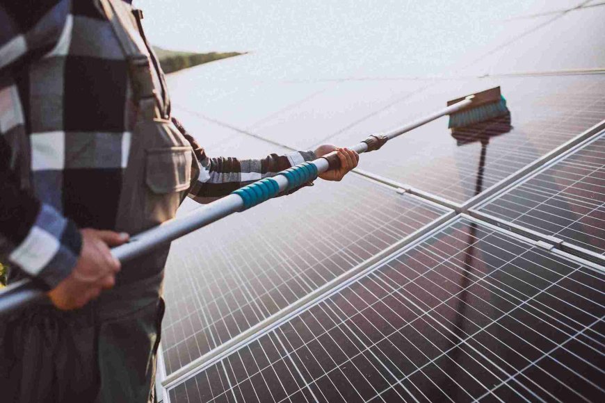 Solar Panel Maintenance: Key to Long-Term Savings