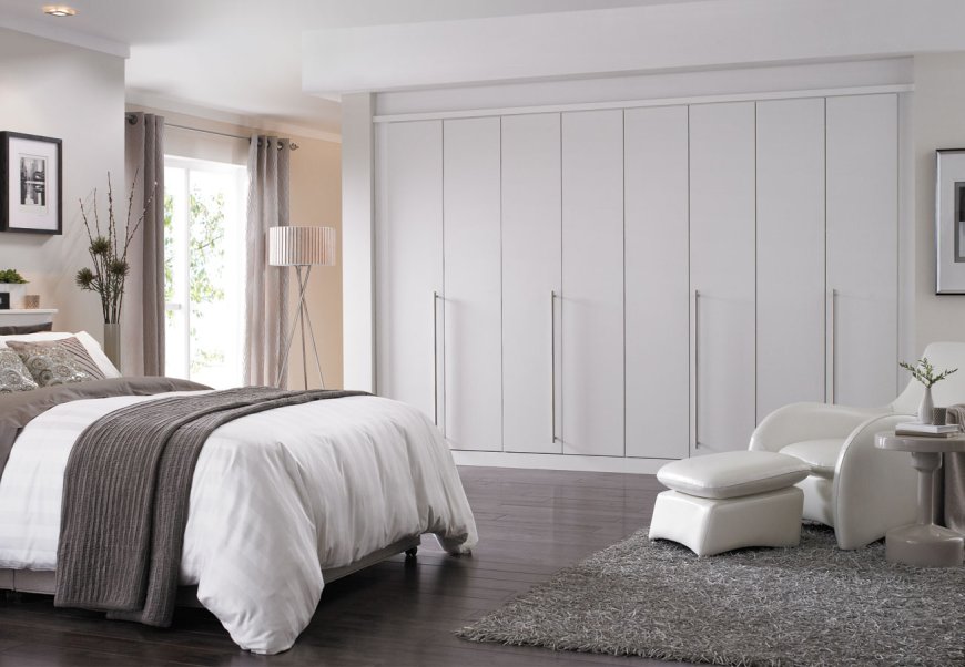 Custom Wardrobe Solutions vs. Off-the-Shelf Options: A Detailed Guide