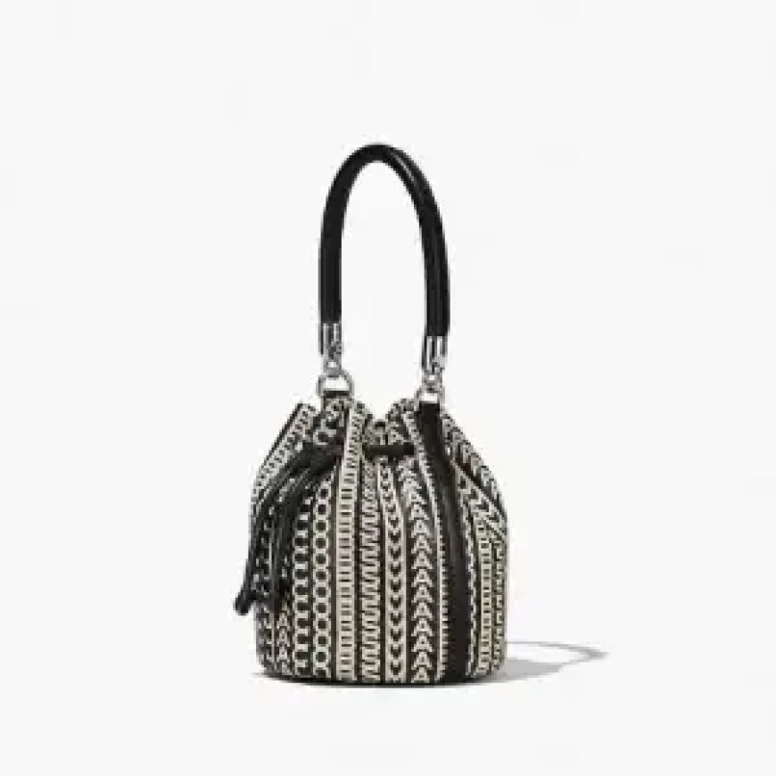 The Ultimate Guide to the Marc Jacobs Tote Bag and The Bucket Marc Jacobs