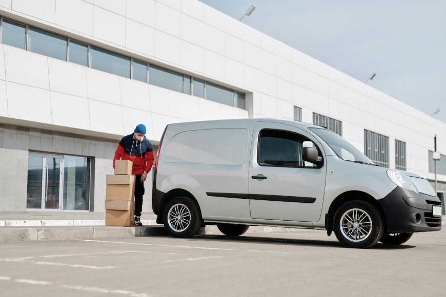 Born in Woking, Built for Moving – Your Neighborhood Moving Experts