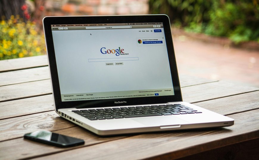 Freelancers vs Agencies: Who to Hire in Akshardham?