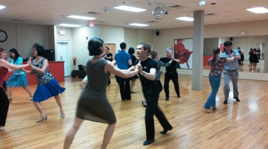 Discover the Joy of Movement: Social Dance Classes and Couples Dance Lessons Near You