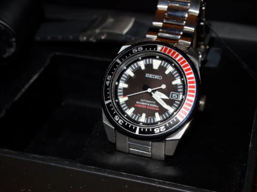 My Journey with the Seiko SKX: An Icon Reimagined on My Wrist