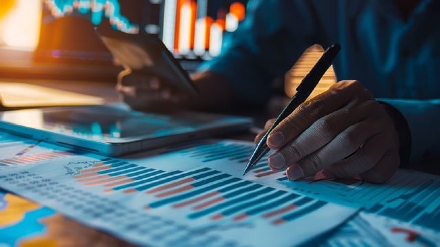 The Competitive Edge: Why Azure Cloud Services Are Surpassing AWS in Key U.S. Industry Verticals