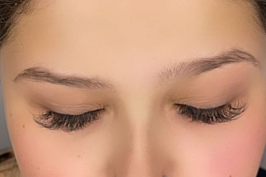Top Benefits of Getting Volume Lash Extensions Today
