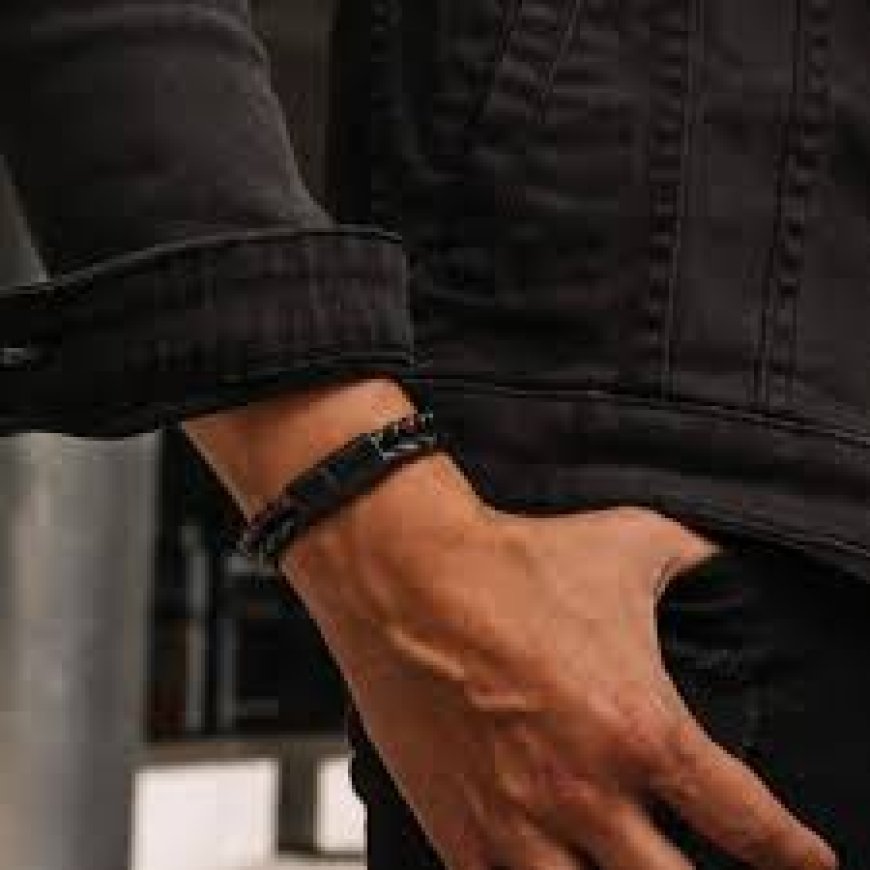 Medical Bracelets for Men: Combining Style with Safety