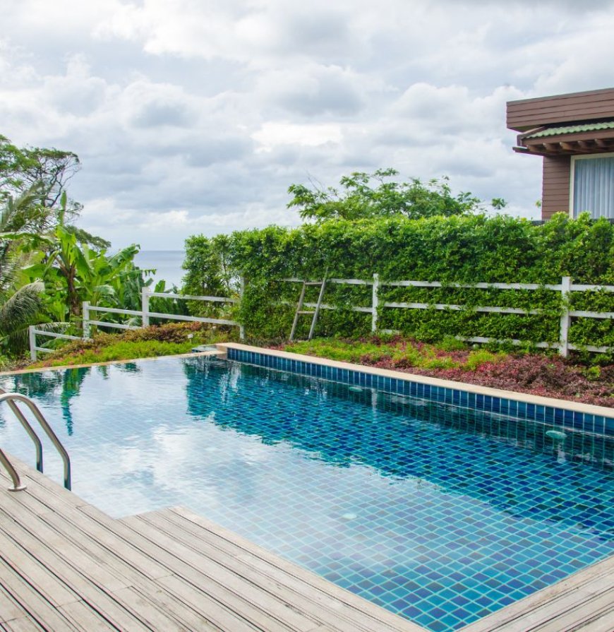 Do Brisbane Fibreglass Pools Come with Long-Term Warranties?